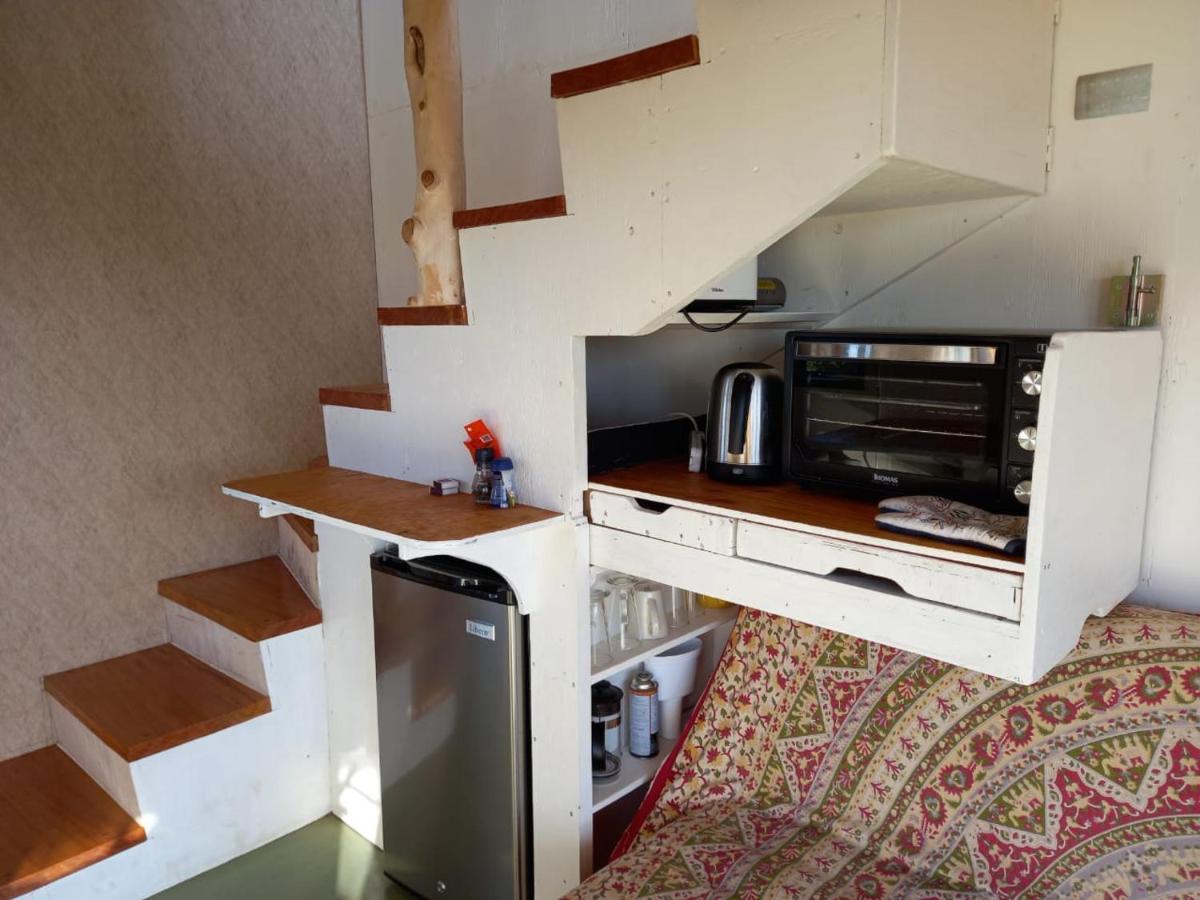 Preciosa Mini-casa-bote Bien Ubicada Y Linda Vista *